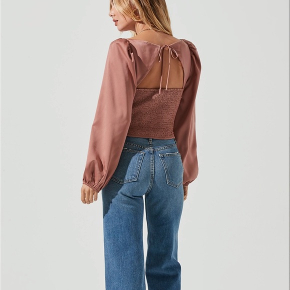 ASTR the Label Long Sleeve Milkmaid Top - Size Small - Picture 3 of 9